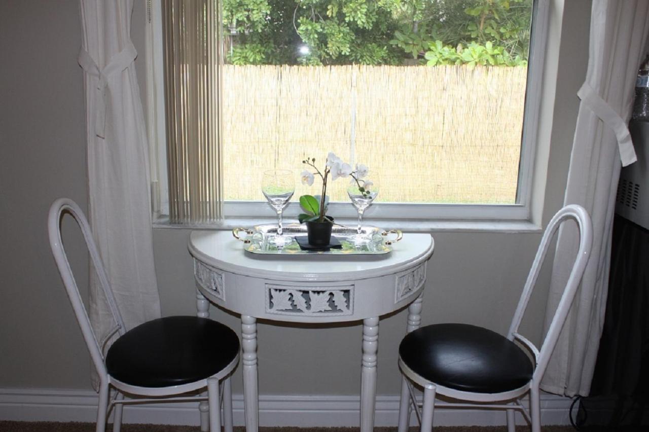 Private Suite - Private Home Stay 포트 로더데일 외부 사진