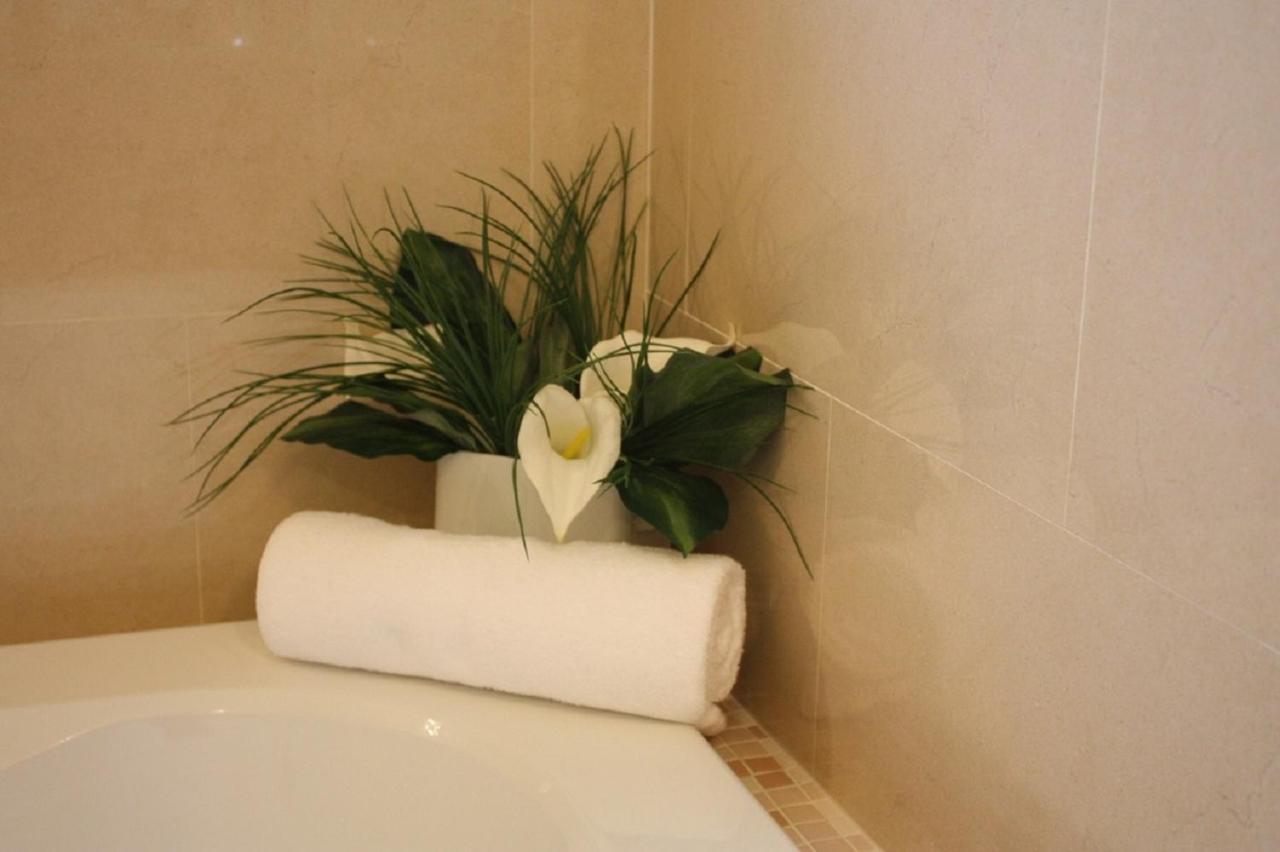 Private Suite - Private Home Stay 포트 로더데일 외부 사진